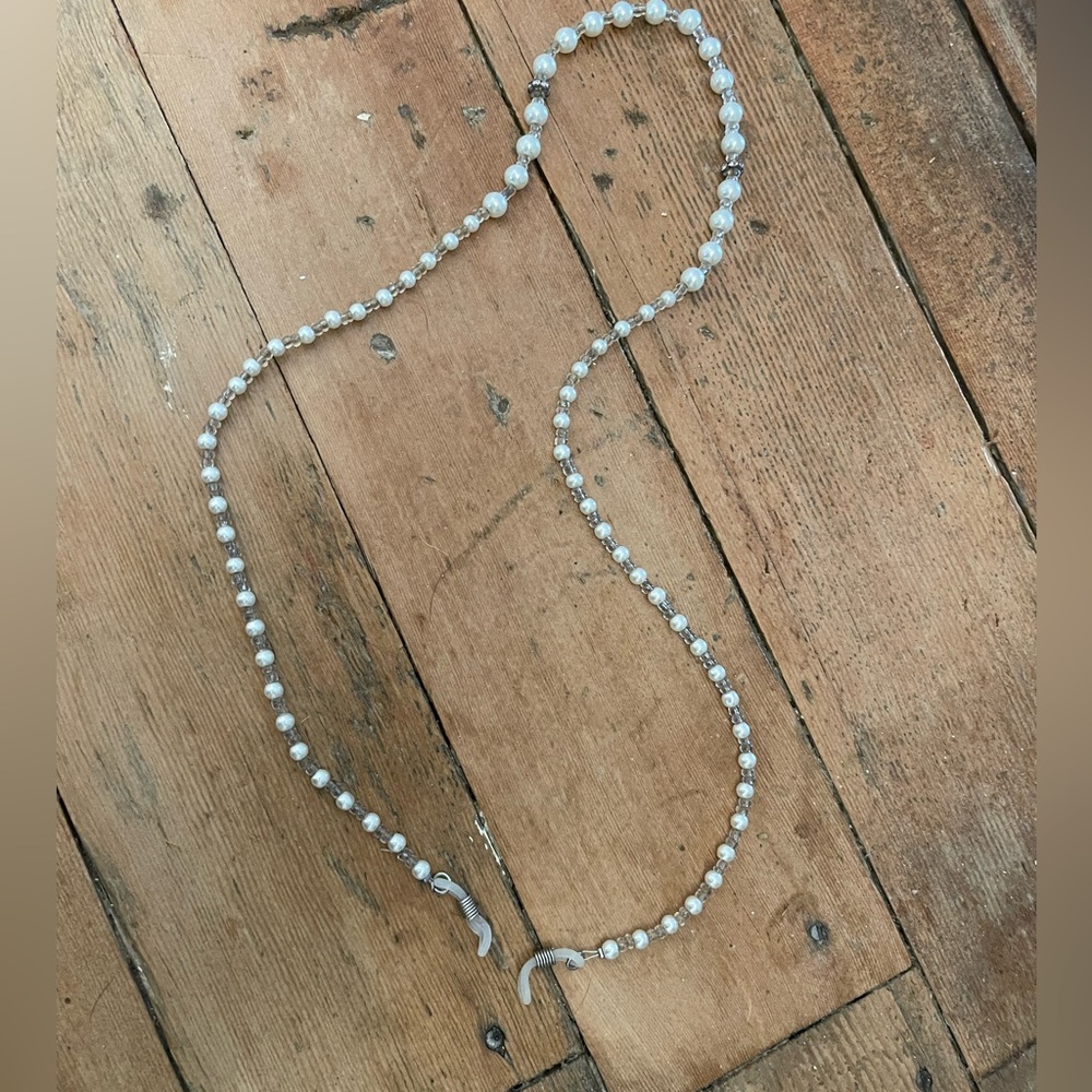 Sunglasses chain